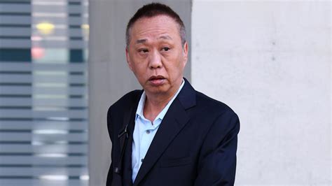 Private jet, $43m casino debt: Gambling baron and .